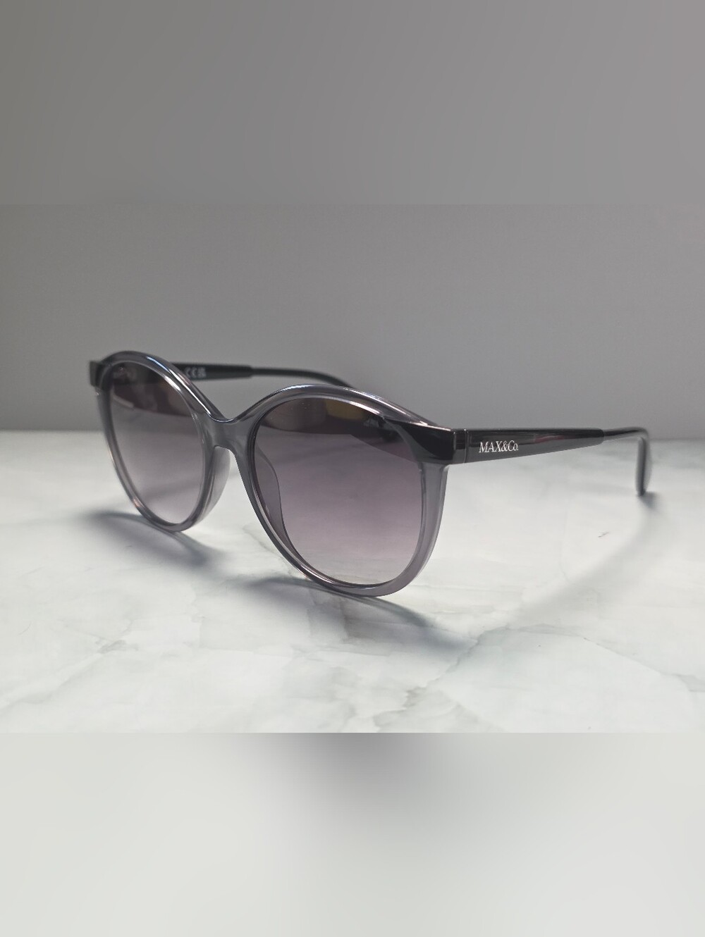 MAX&Co. Round Gray Gradient Sunglasses MO0084 20B